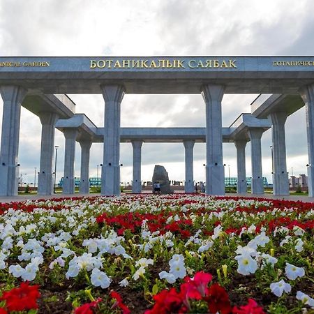 Appartamento Кабанбай Батыра 58Б/7 Akmola Esterno foto
